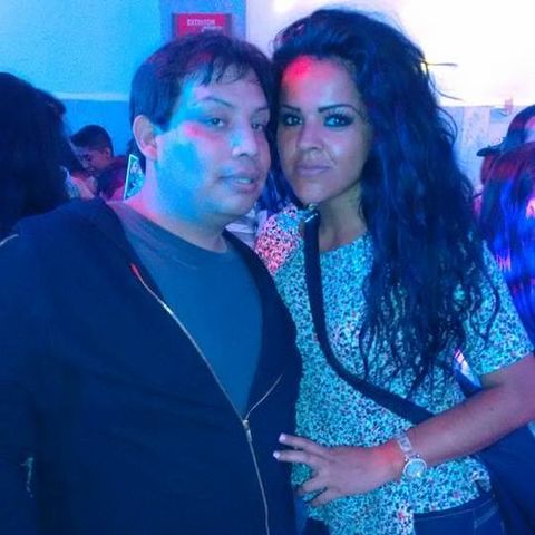 chicas de negro y sandybella